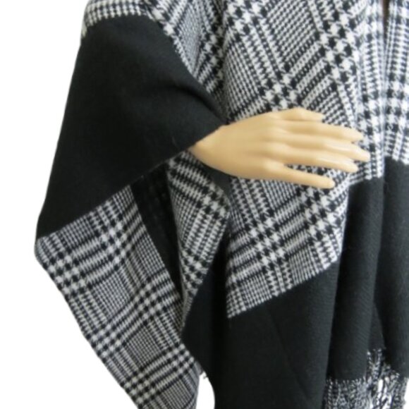 DKR & Co. Studio Black and White Plaid Poncho - Picture 3 of 9